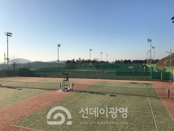 광명도시공사, 겨울방학 청소년 테니스 무료 특강 성료